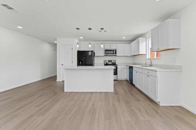 37 County Road 5102l, Cleveland, TX 77327