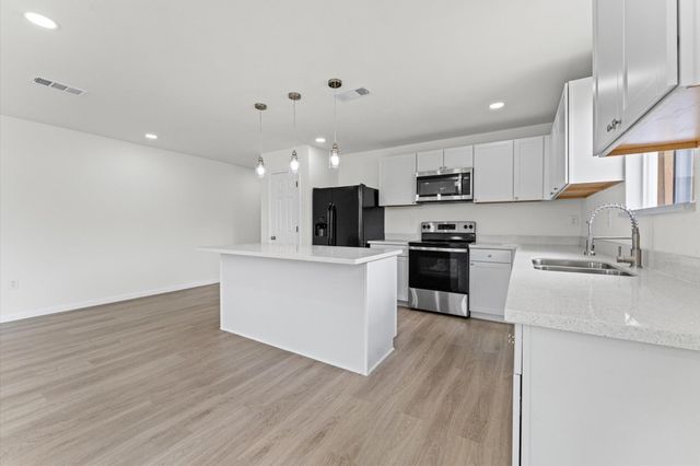 37 County Road 5102l, Cleveland, TX 77327