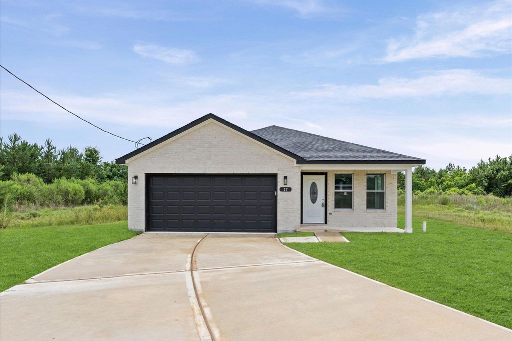 37 County Road 5102l, Cleveland, TX 77327