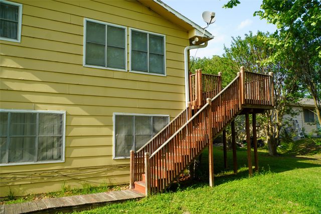 109 E 4th Street, Keene, TX 76059