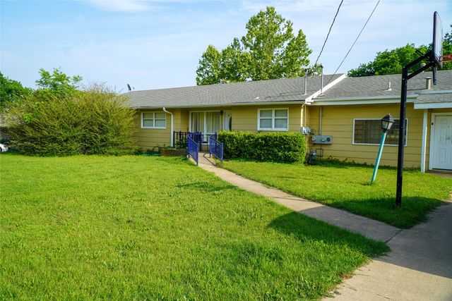 109 E 4th Street, Keene, TX 76059