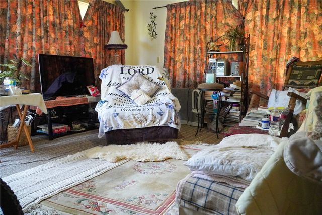 109 E 4th Street, Keene, TX 76059