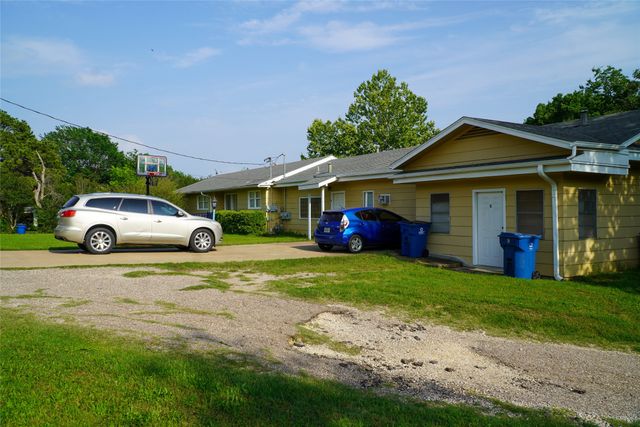 109 E 4th Street, Keene, TX 76059