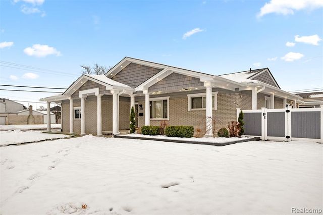 26611 Cecile Street, Dearborn Heights, MI 48127