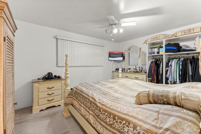 26611 Cecile Street, Dearborn Heights, MI 48127