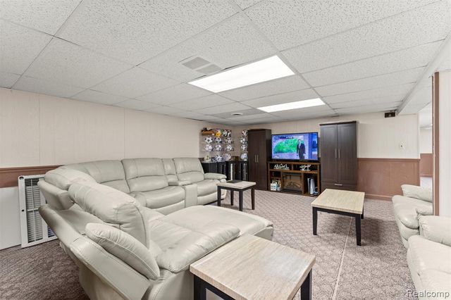 26611 Cecile Street, Dearborn Heights, MI 48127