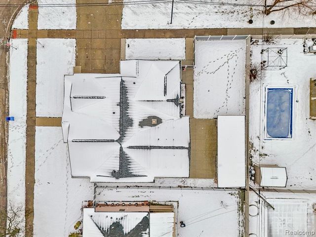 26611 Cecile Street, Dearborn Heights, MI 48127