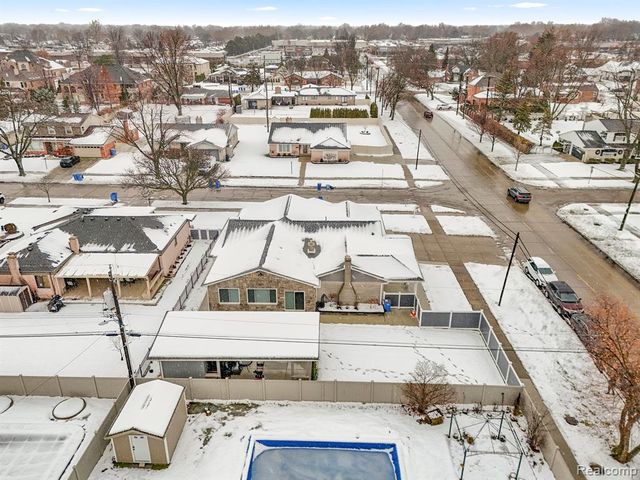 26611 Cecile Street, Dearborn Heights, MI 48127