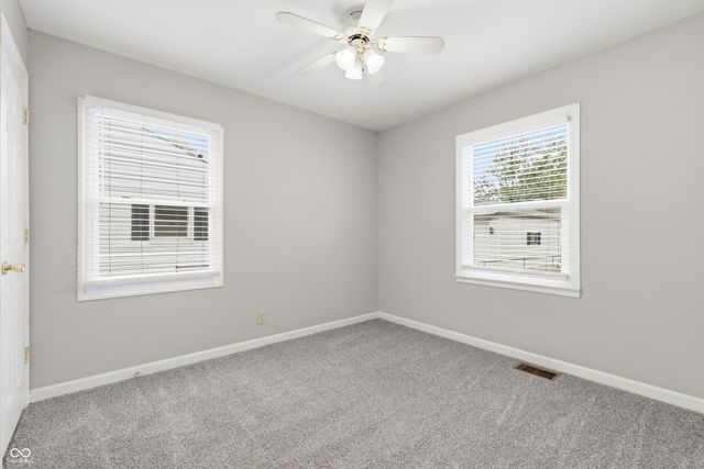 255 S 9th Avenue, Beech Grove, IN 46107