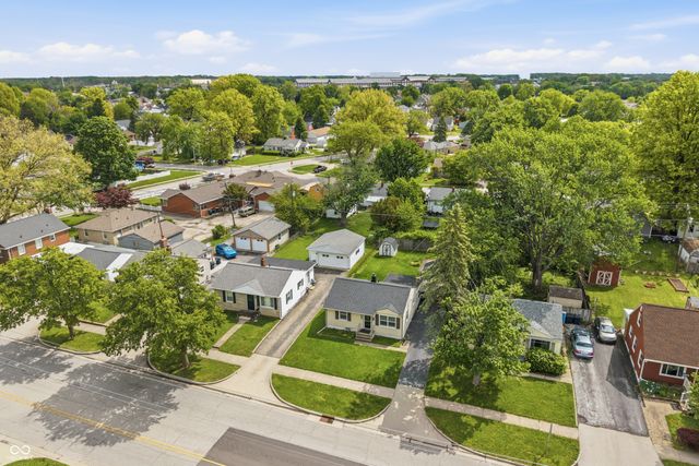 255 S 9th Avenue, Beech Grove, IN 46107