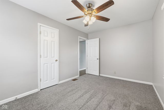 255 S 9th Avenue, Beech Grove, IN 46107