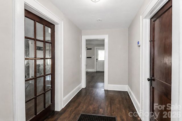 401 N Oakland Avenue, Statesville, NC 28677