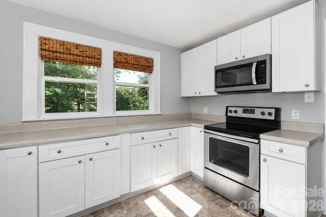 401 N Oakland Avenue, Statesville, NC 28677