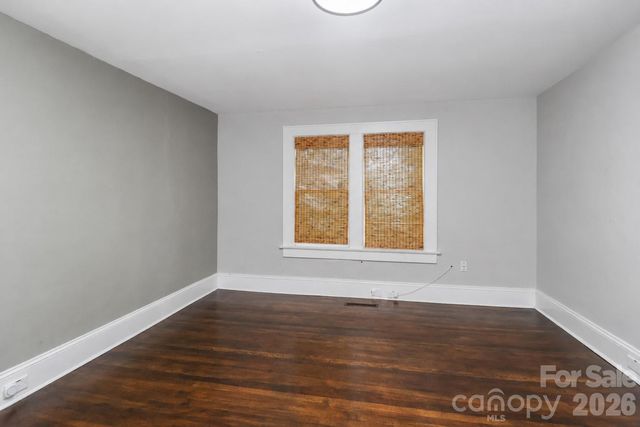 401 N Oakland Avenue, Statesville, NC 28677