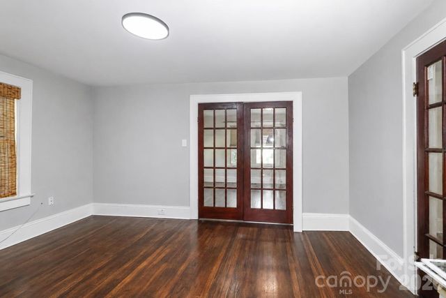 401 N Oakland Avenue, Statesville, NC 28677