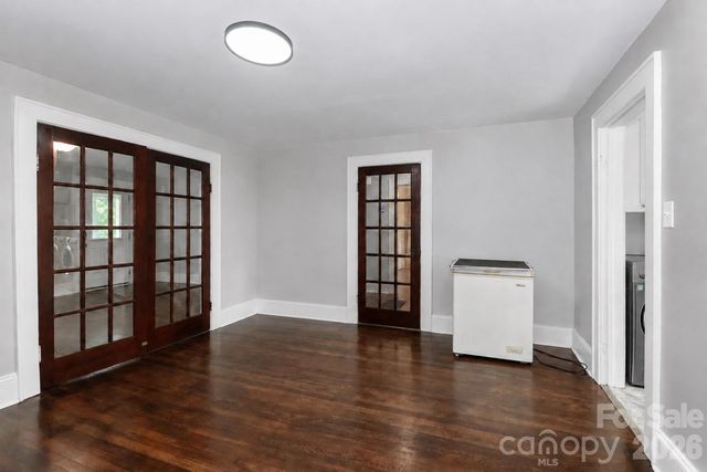 401 N Oakland Avenue, Statesville, NC 28677
