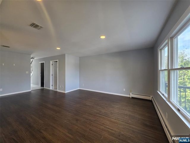 194 8th Street, Cresskill, NJ 07626