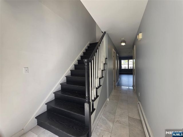 194 8th Street, Cresskill, NJ 07626