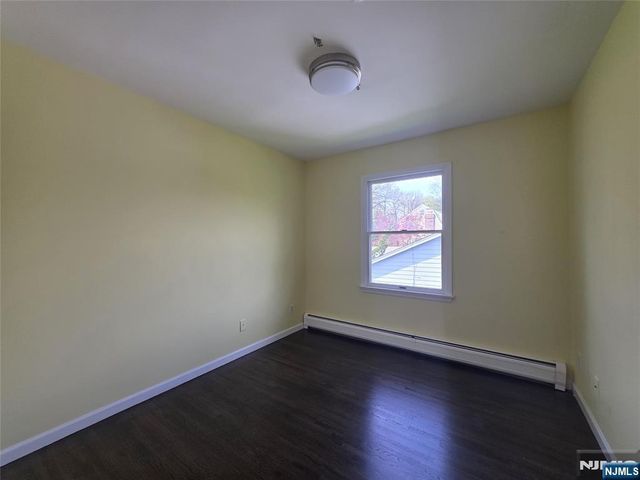 194 8th Street, Cresskill, NJ 07626