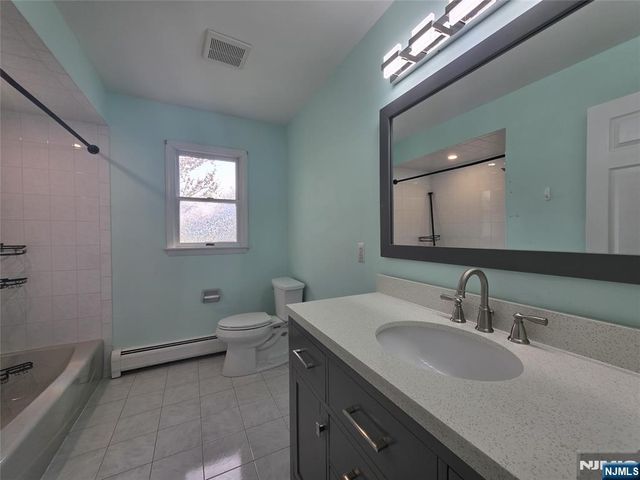 194 8th Street, Cresskill, NJ 07626