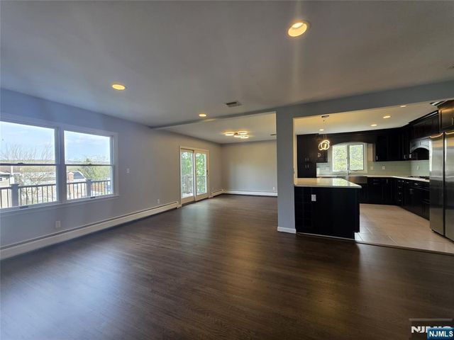 194 8th Street, Cresskill, NJ 07626