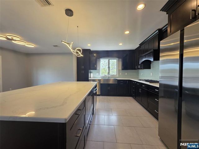 194 8th Street, Cresskill, NJ 07626