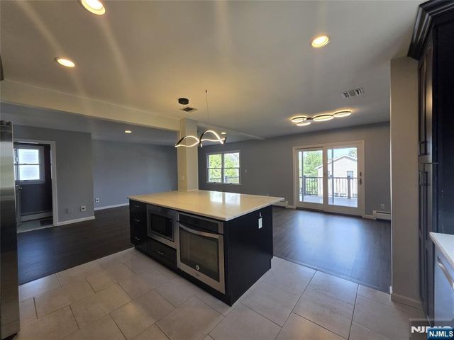 194 8th Street, Cresskill, NJ 07626