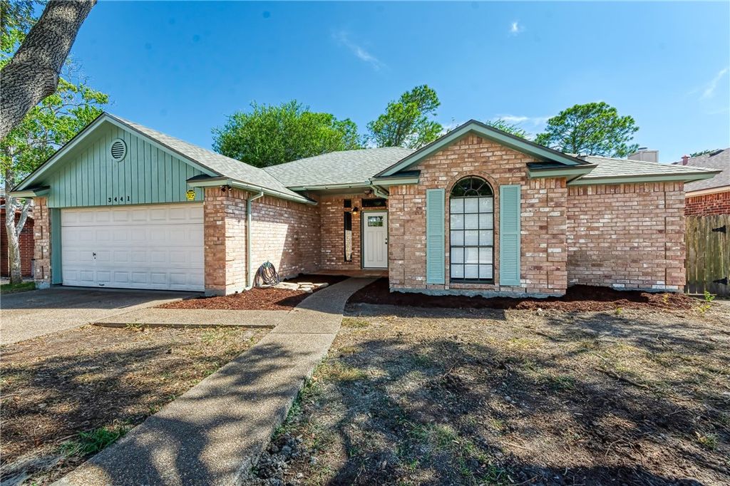 3441 Picadilly, Corpus Christi, TX 78414 — exterior