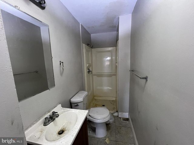 300 S CATHERINE ST, Baltimore, MD 21223