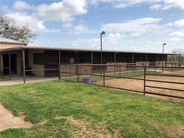 1019 & 1000 SpringHill Road, Aubrey, TX 76227