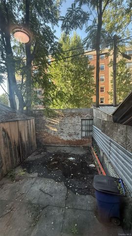 779 E 183rd Street, Bronx, NY 10460