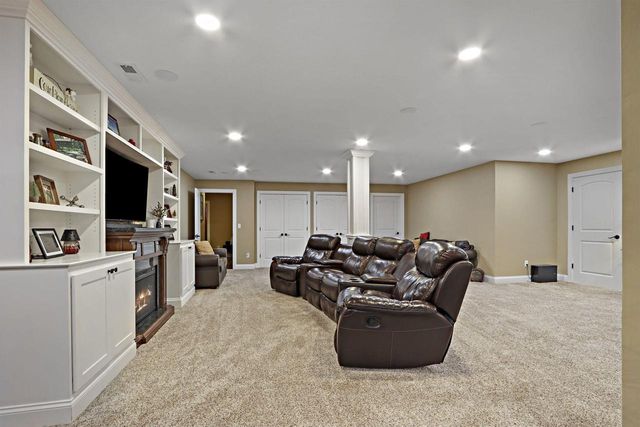 2117 Stonegate ROAD, Burlington, WI 53105