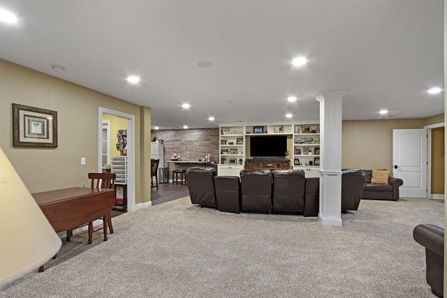 2117 Stonegate ROAD, Burlington, WI 53105