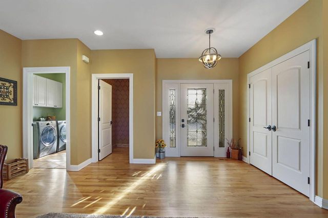 2117 Stonegate ROAD, Burlington, WI 53105