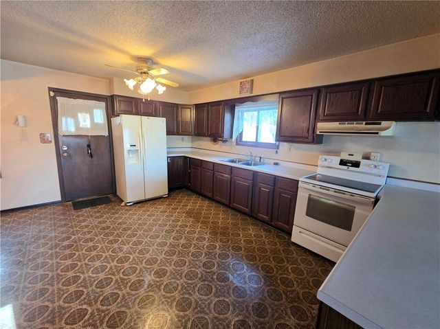 15260 W Reiskes Road, Hayward, WI 54843