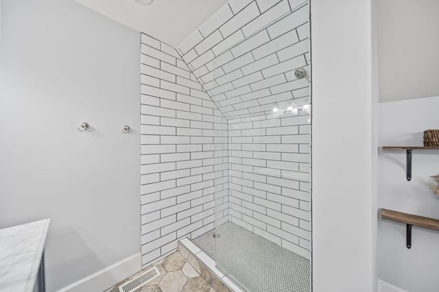 363 E Morrill Avenue, Columbus, OH 43207