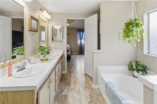 7156 N Winton, Winton, CA 95388