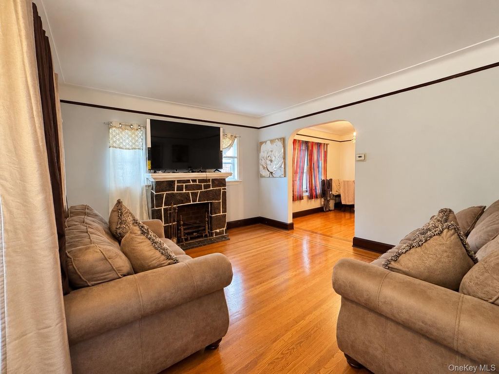 17514 138th Avenue, Springfield Gardens, NY 11434 — photo 3