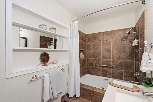 2124 Forest Avenue, Belmont, CA 94002