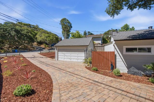 2124 Forest Avenue, Belmont, CA 94002