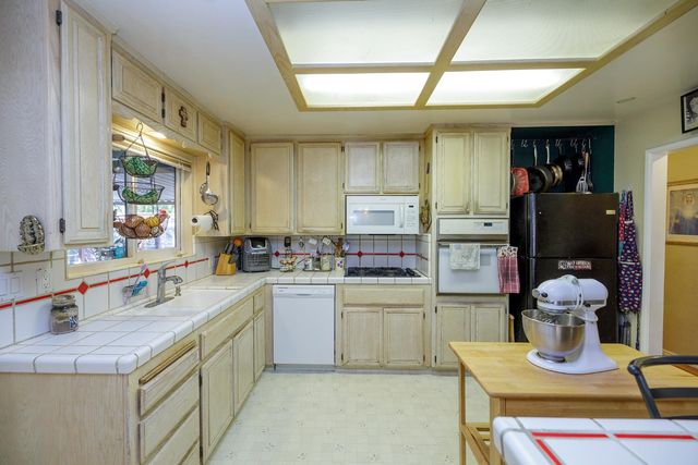 1509 Sandalwood Dr, Modesto, CA 95350