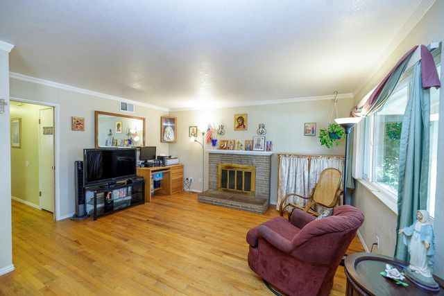 1509 Sandalwood Dr, Modesto, CA 95350