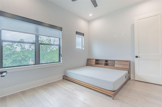406 Fenn Street A, Houston, TX 77018