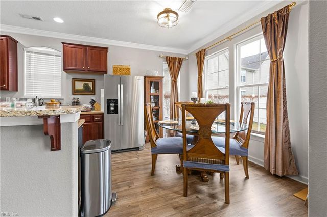 5301 Chalet PL, Virginia Beach, VA 23462