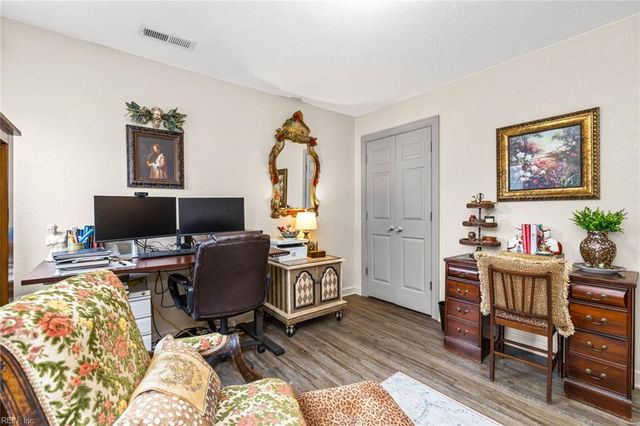 5301 Chalet PL, Virginia Beach, VA 23462