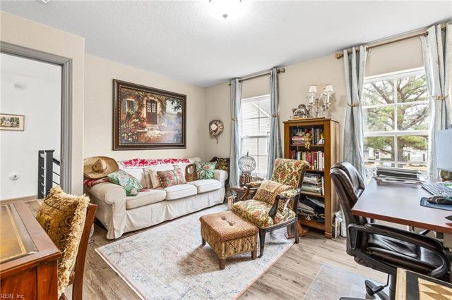 5301 Chalet PL, Virginia Beach, VA 23462