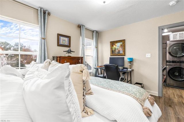 5301 Chalet PL, Virginia Beach, VA 23462