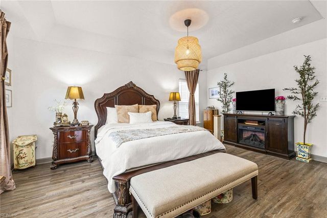 5301 Chalet PL, Virginia Beach, VA 23462