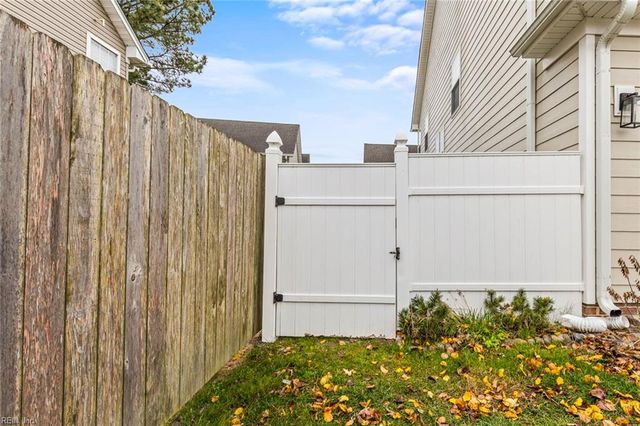 5301 Chalet PL, Virginia Beach, VA 23462