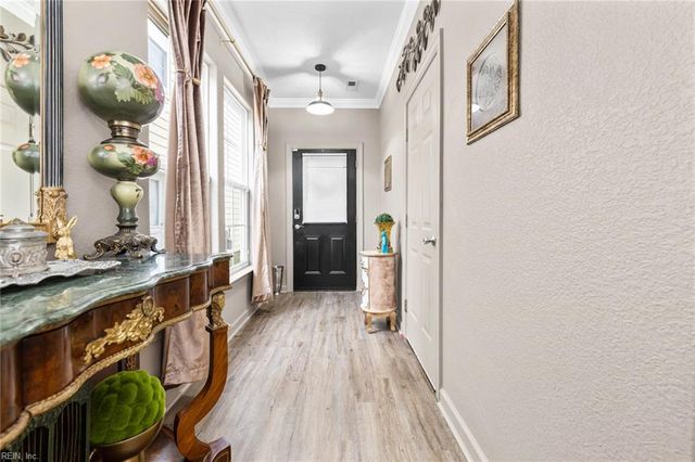 5301 Chalet PL, Virginia Beach, VA 23462